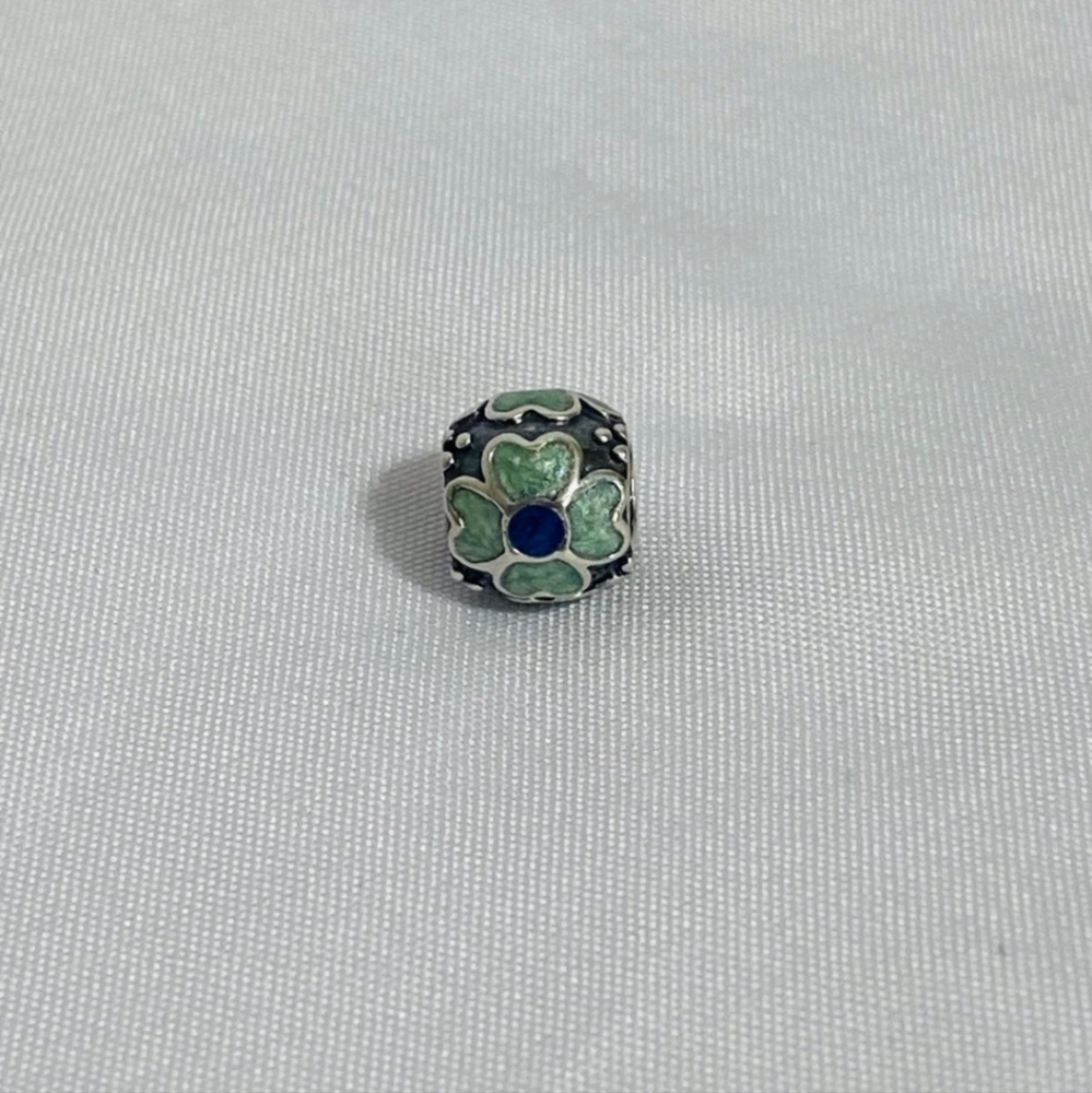 Pandora
